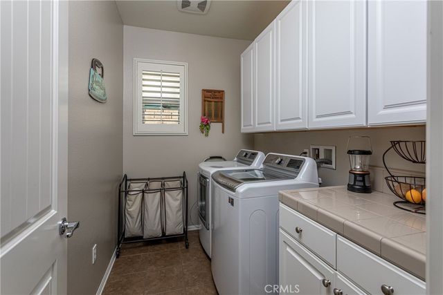 19245 Graham Lane, Saugus, CA 91350