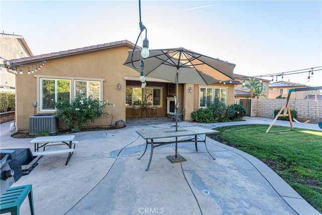 19245 Graham Lane, Saugus, CA 91350