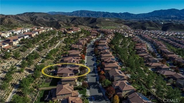 19245 Graham Lane, Saugus, CA 91350