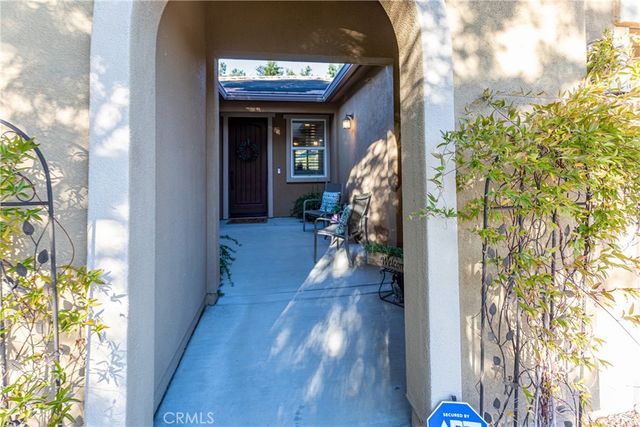 19245 Graham Lane, Saugus, CA 91350