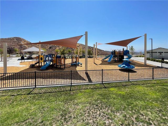 19245 Graham Lane, Saugus, CA 91350