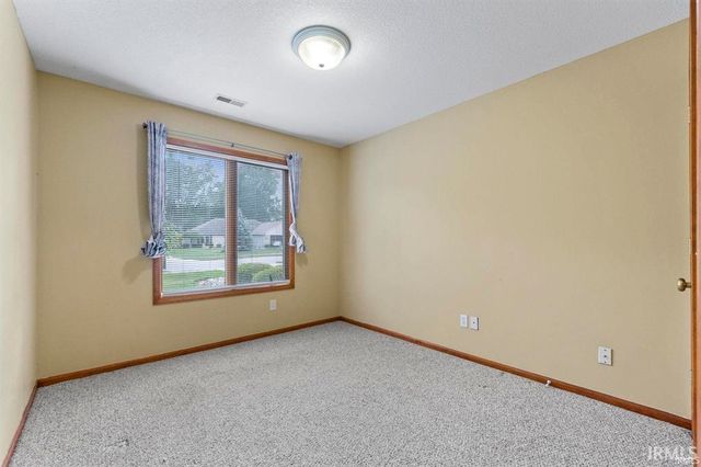 4110 Three Oaks Drive, Fort Wayne, IN 46809