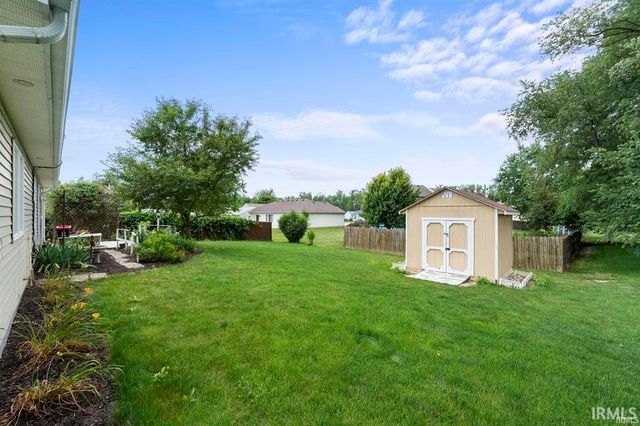 4110 Three Oaks Drive, Fort Wayne, IN 46809