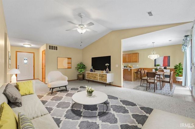 4110 Three Oaks Drive, Fort Wayne, IN 46809