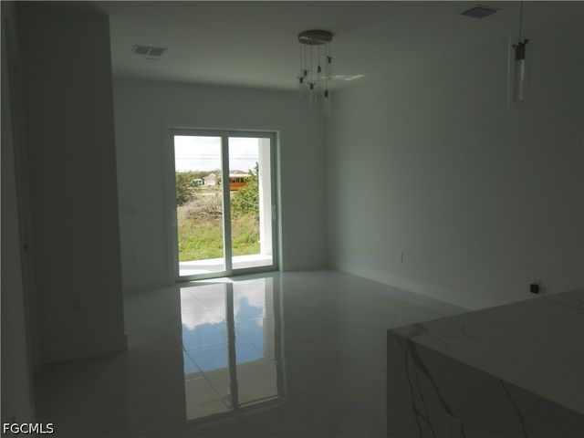 320 Poplar ST, Lehigh Acres, FL 33974