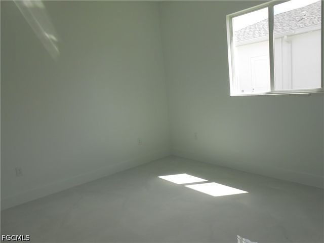 320 Poplar ST, Lehigh Acres, FL 33974