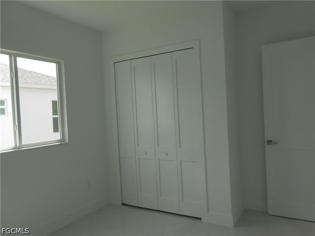 320 Poplar ST, Lehigh Acres, FL 33974