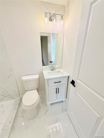 51073 Pinewood Drive, Macomb, MI 48042