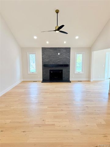 51073 Pinewood Drive, Macomb, MI 48042