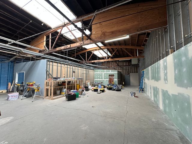 1756 N Kimball Avenue 101B, Chicago, IL 60647