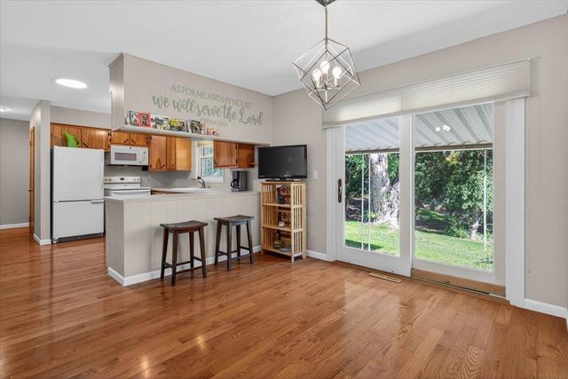 1823 Timberledge Drive, Cedar Falls, IA 50613