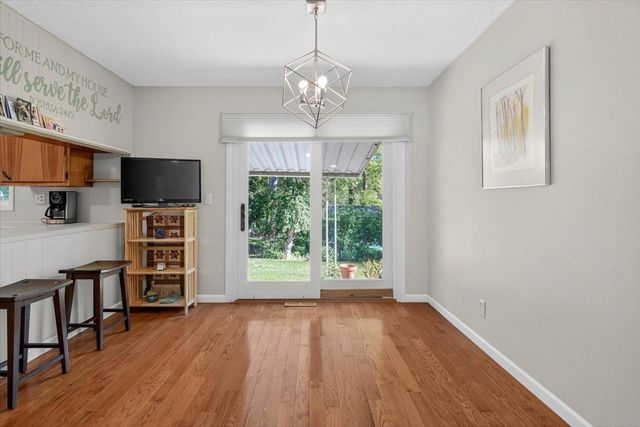 1823 Timberledge Drive, Cedar Falls, IA 50613