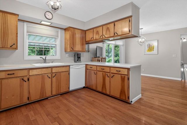 1823 Timberledge Drive, Cedar Falls, IA 50613