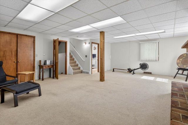 1823 Timberledge Drive, Cedar Falls, IA 50613