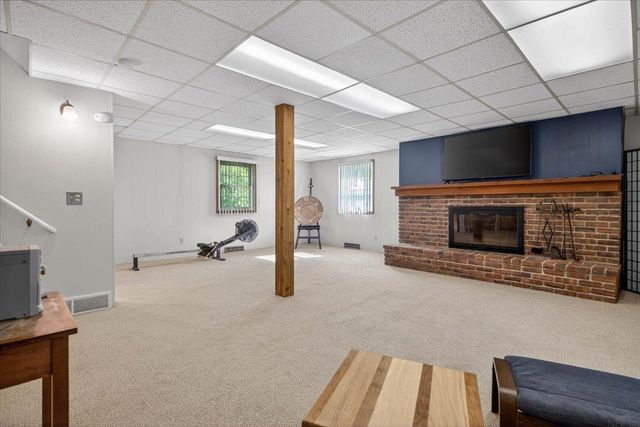1823 Timberledge Drive, Cedar Falls, IA 50613