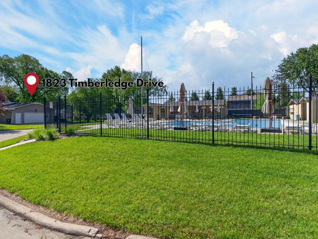 1823 Timberledge Drive, Cedar Falls, IA 50613