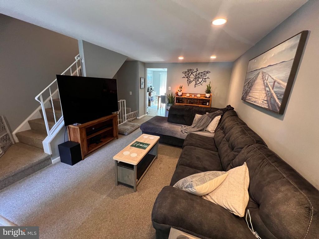 20510 STRATH HAVEN DR, Montgomery Village, MD 20886