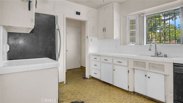 8331 Jackson, Paramount, CA 90723