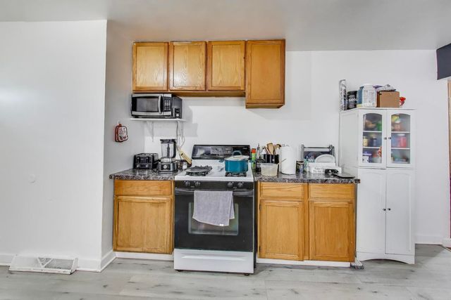 7772 Lavergne Avenue, Burbank, IL 60459