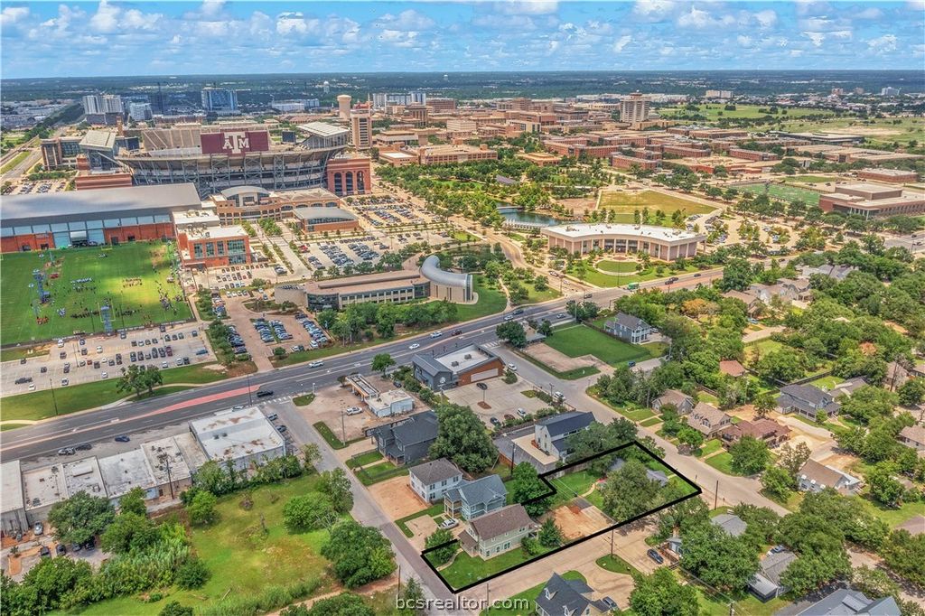 208 Fairview Avenue, College Station, TX 77840 — photo 4