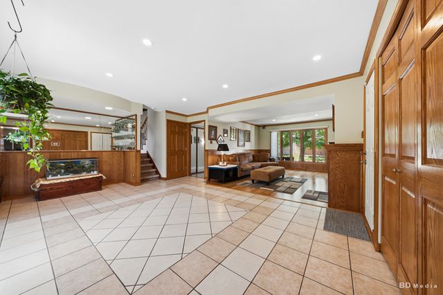 15155 Ridgeway Avenue, Midlothian, IL 60445