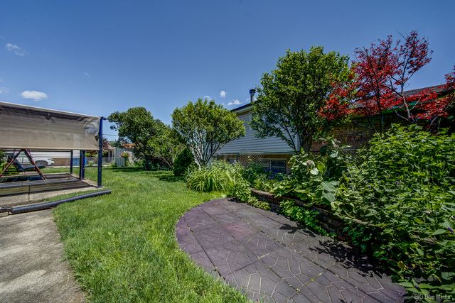 15155 Ridgeway Avenue, Midlothian, IL 60445