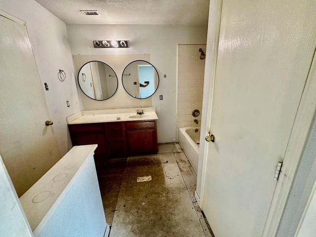 5239 Kylie Springs Lane, Houston, TX 77066