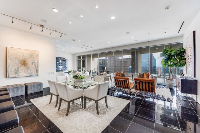 1717 Arts Plaza 2107, Dallas, TX 75201