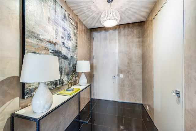 1717 Arts Plaza 2107, Dallas, TX 75201