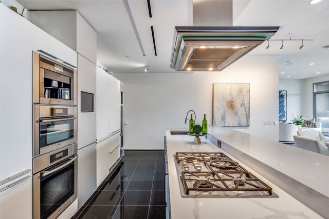 1717 Arts Plaza 2107, Dallas, TX 75201