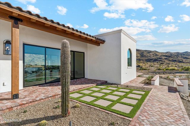 3731 E Fawn Drive, Phoenix, AZ 85042