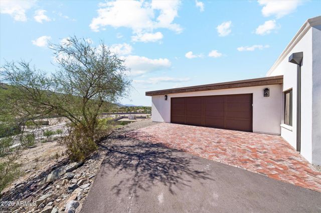 3731 E Fawn Drive, Phoenix, AZ 85042