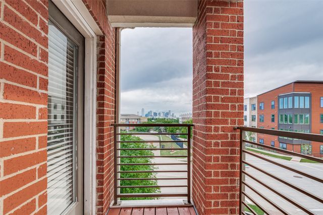 1596 Fiji Street, Dallas, TX 75203