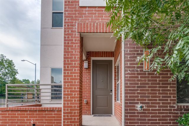 1596 Fiji Street, Dallas, TX 75203
