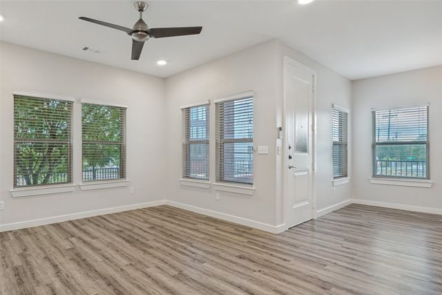 1596 Fiji Street, Dallas, TX 75203