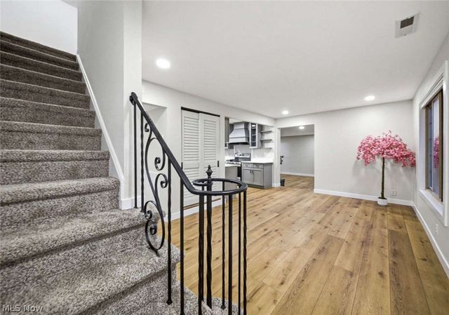 262 E 324th Street, Willowick, OH 44095