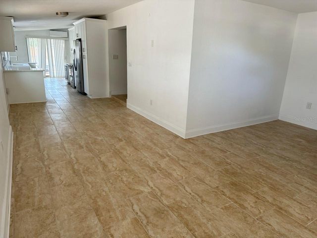 6558 2ND AVENUE S, St Petersburg, FL 33707