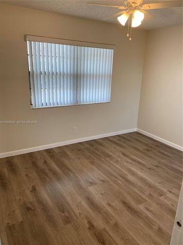 9273 SW 8th St 411, Boca Raton, FL 33428