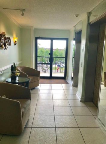 9273 SW 8th St 411, Boca Raton, FL 33428