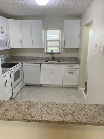 9273 SW 8th St 411, Boca Raton, FL 33428