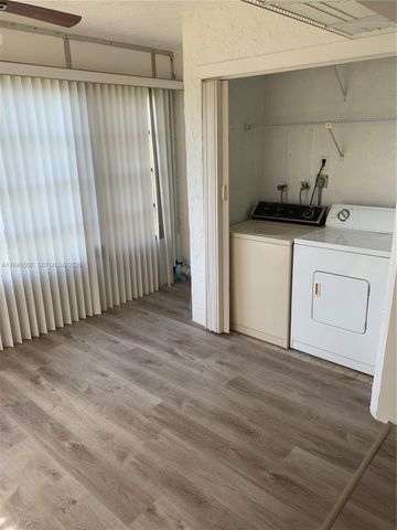 9273 SW 8th St 411, Boca Raton, FL 33428