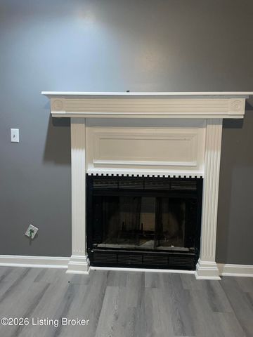 6219 Serenity Ct, Louisville, KY 40219