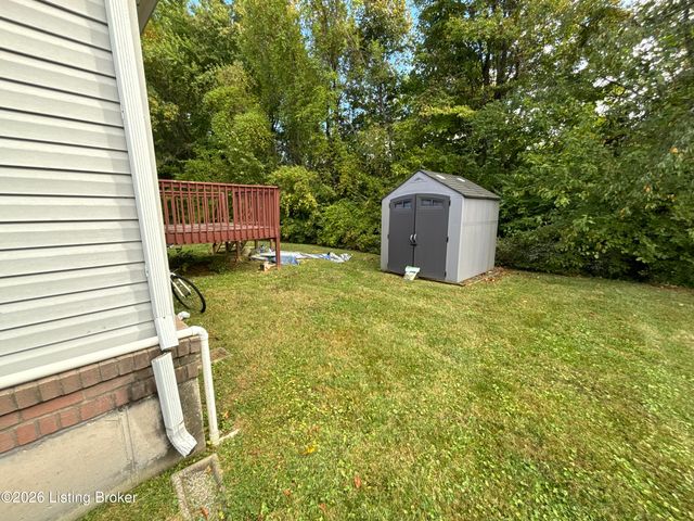 6219 Serenity Ct, Louisville, KY 40219