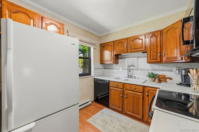 51 Fieldstone Drive 83, Hartsdale, NY 10530