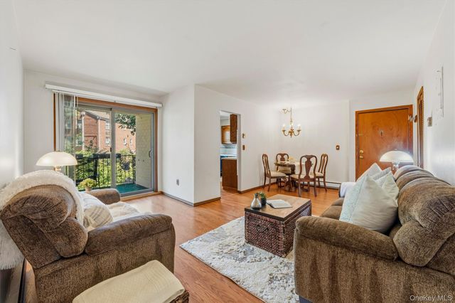 51 Fieldstone Drive 83, Hartsdale, NY 10530