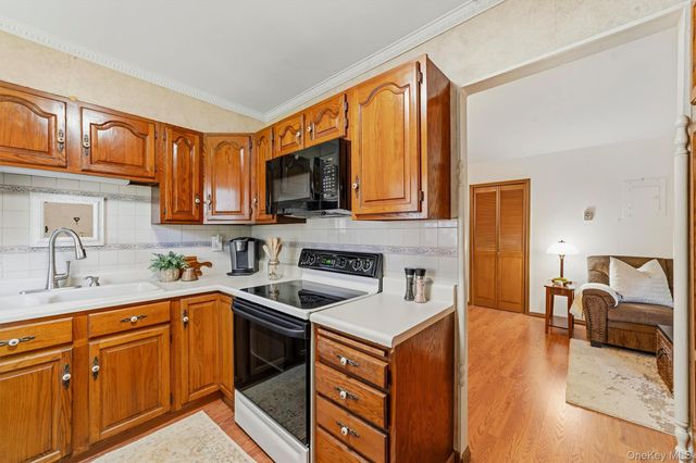 51 Fieldstone Drive 83, Hartsdale, NY 10530