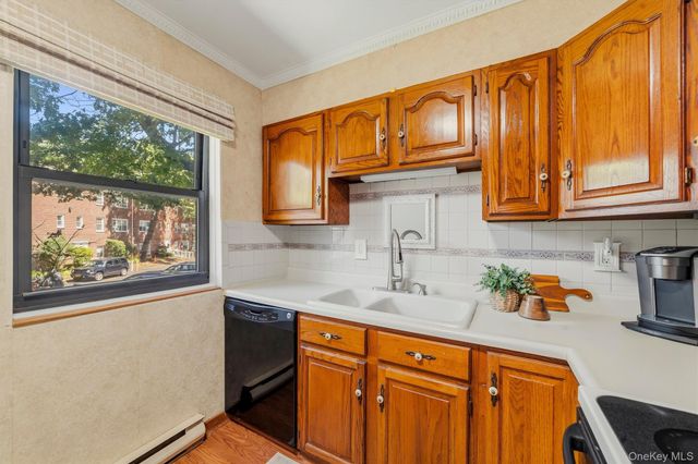 51 Fieldstone Drive 83, Hartsdale, NY 10530