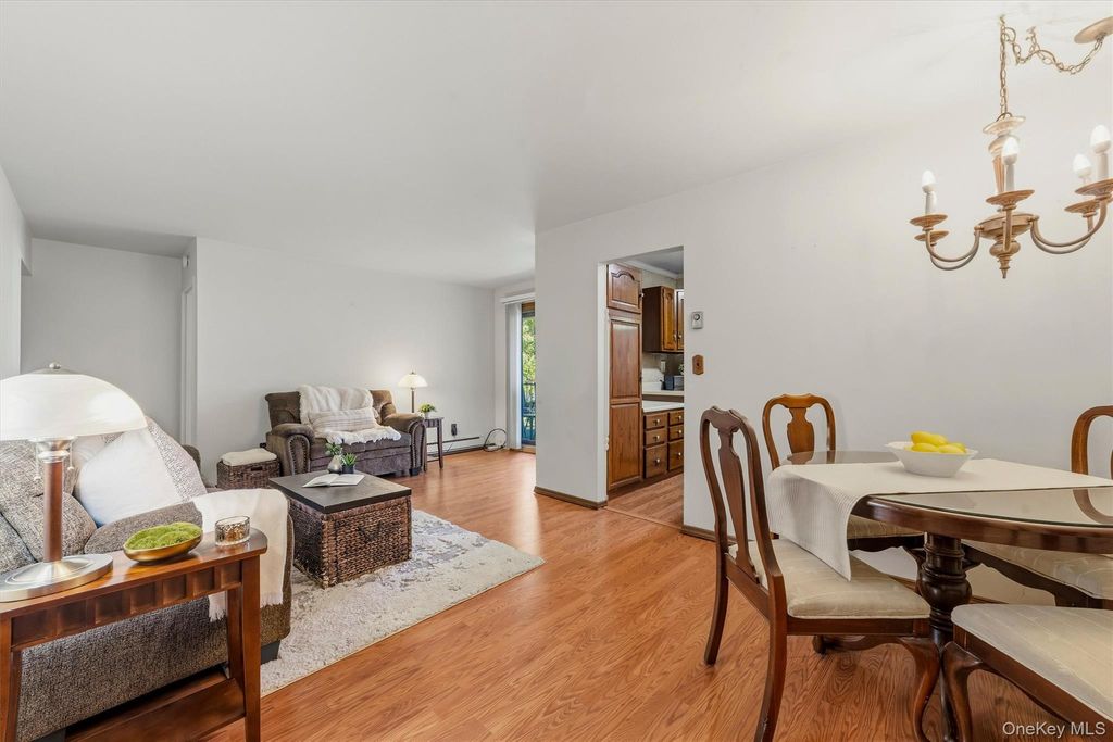 51 Fieldstone Drive 83, Hartsdale, NY 10530