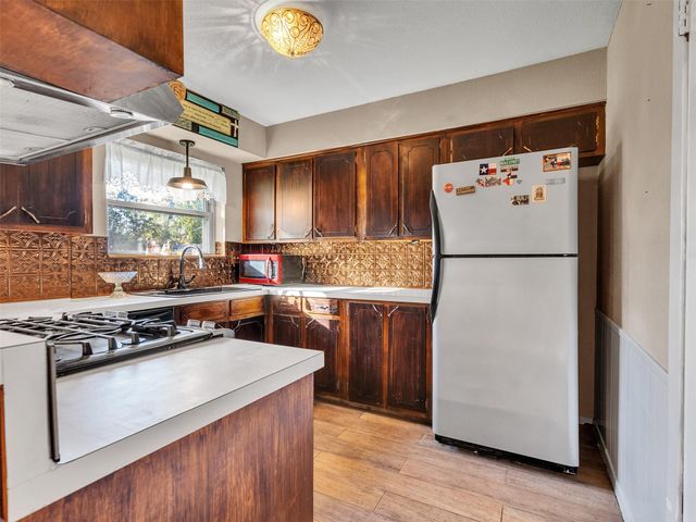 730 Broad Ripple Drive, Houston, TX 77336