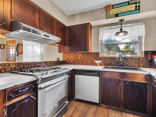 730 Broad Ripple Drive, Houston, TX 77336